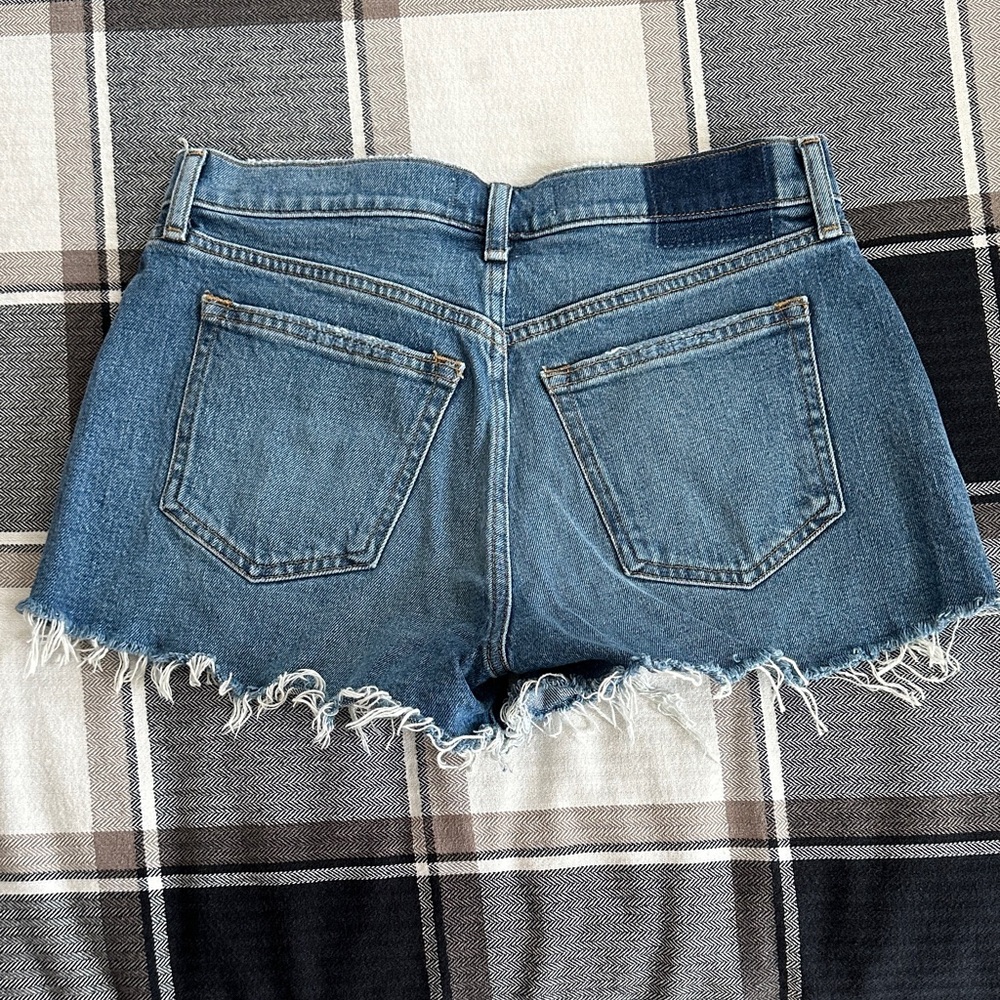 Abercrombie & Fitch Frayed Hem Jean Shorts - Picture 3 of 3